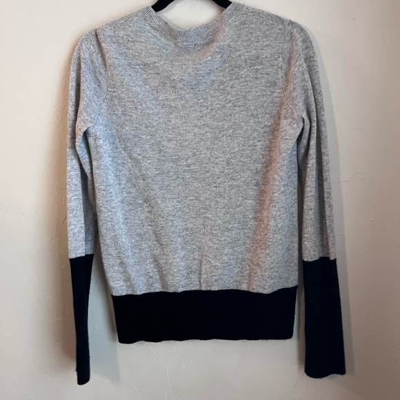 Vince cashmere sweater size small - Picture 4 of 4